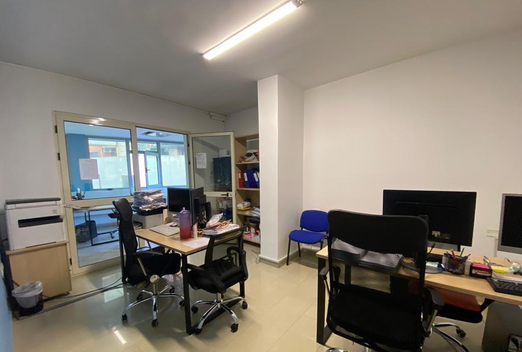 IN THE CENTER OF TIRANA WE RENT 306 M2 OFFICE SPACE + PARKING SPOT!