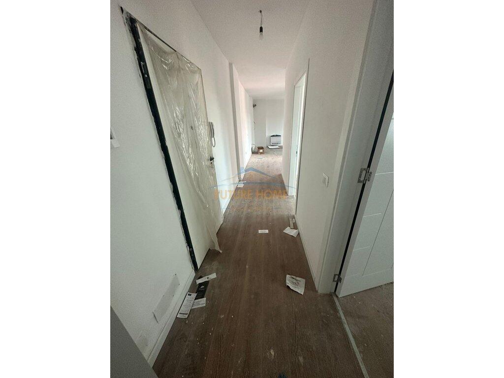 Affitto, Spazio per Ufficio, Myslym Shyri (Vicino a Kastrati), Tirana