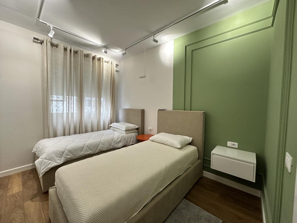 For rent 2+1+2+Parking