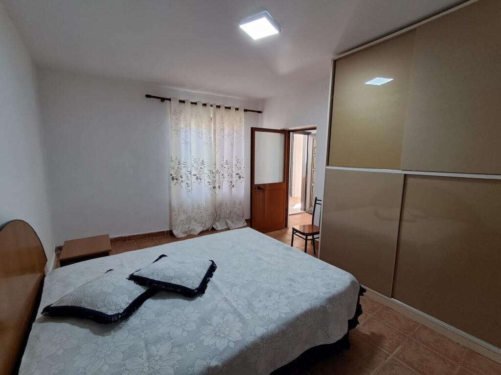FOR RENT – FIRST FLOOR OF A VILLA 1+1 📍 Neighborhood no.10 (New Neighborhood) – Durrës