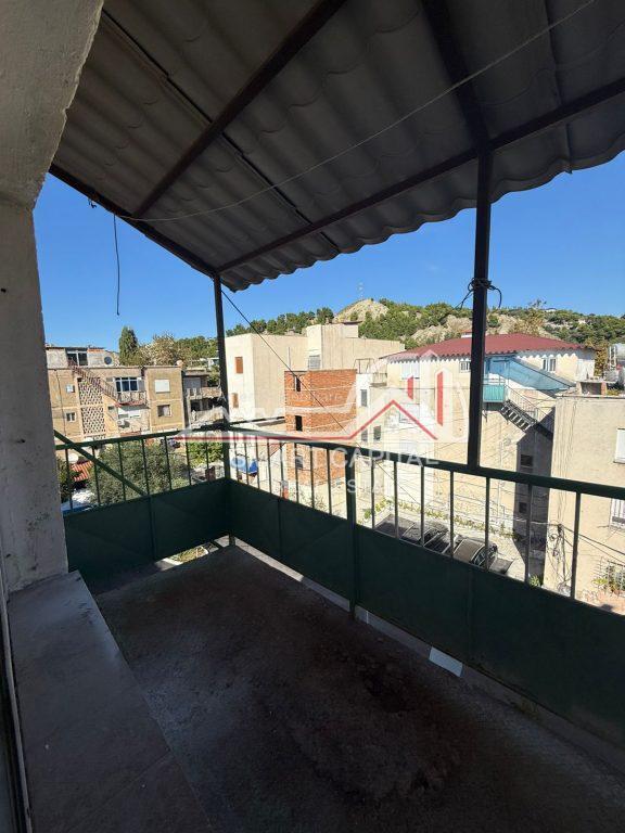 APPARTAMENTO 1+1 IN VENDITA – VICINO ALLA SCUOLA PERLA, VLORE!!!