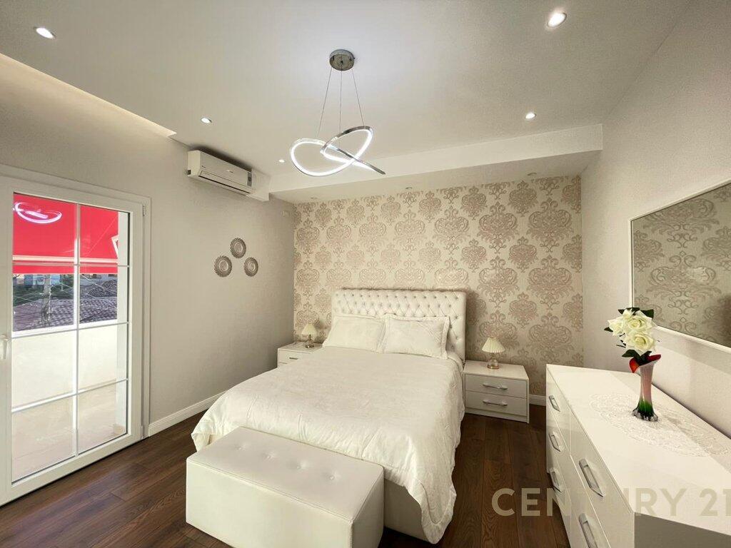 2+1 APARTMENT FOR RENT ON DURRES STREET! 1,200 € /Month