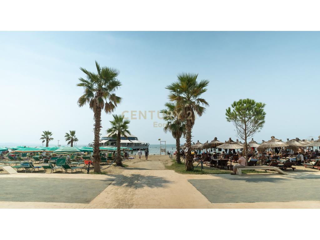 APPARTAMENTO+PARCHEGGIO IN AFFITTO SULLA SPIAGGIA, VISTA MARE !