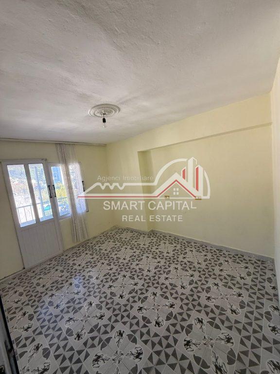 APPARTAMENTO 1+1 IN VENDITA – VICINO ALLA SCUOLA PERLA, VLORE!!!
