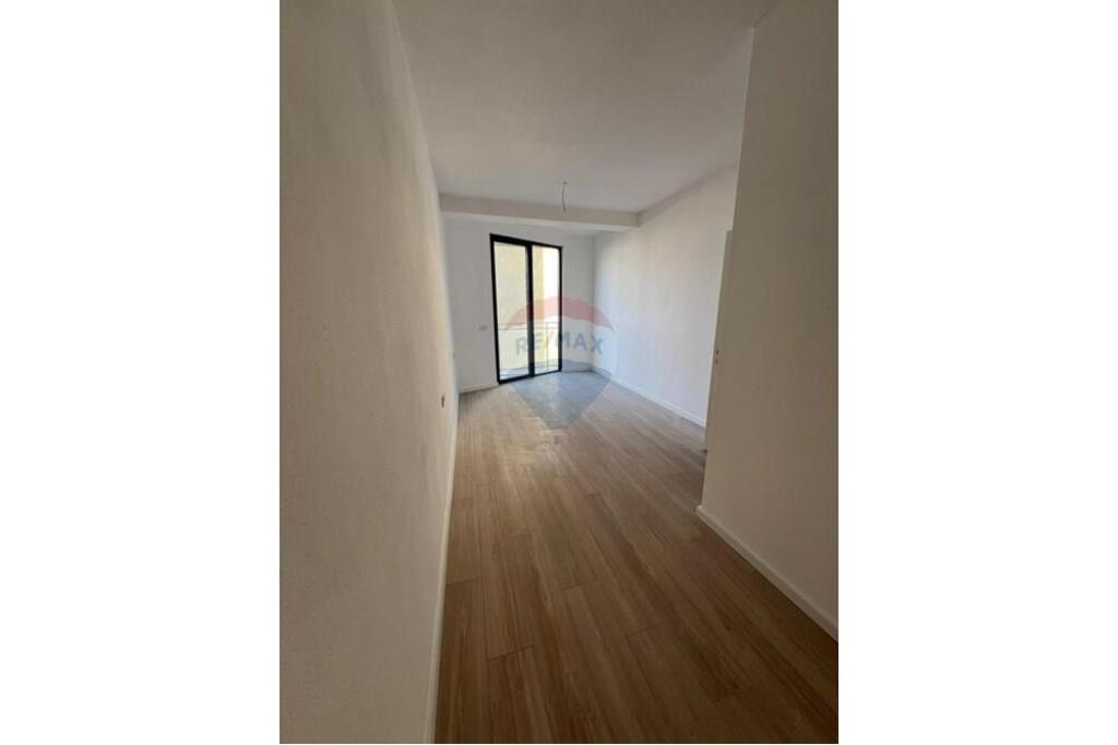 Appartamento 1+1 - In Affitto - Via Mine Peza, Tirana