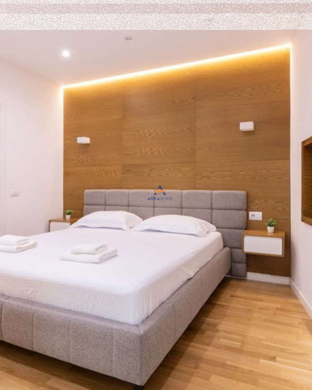 SHITET APARTAMENT 2+1+BALLKON “ZOGU I ZI” 260 .000 EURO