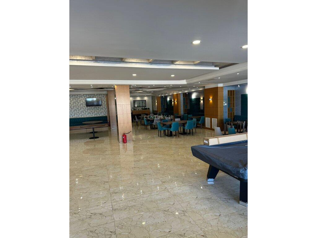 🏨 Affittasi Hotel 5 Piani con Piscina – Vaqarr, Tirana
