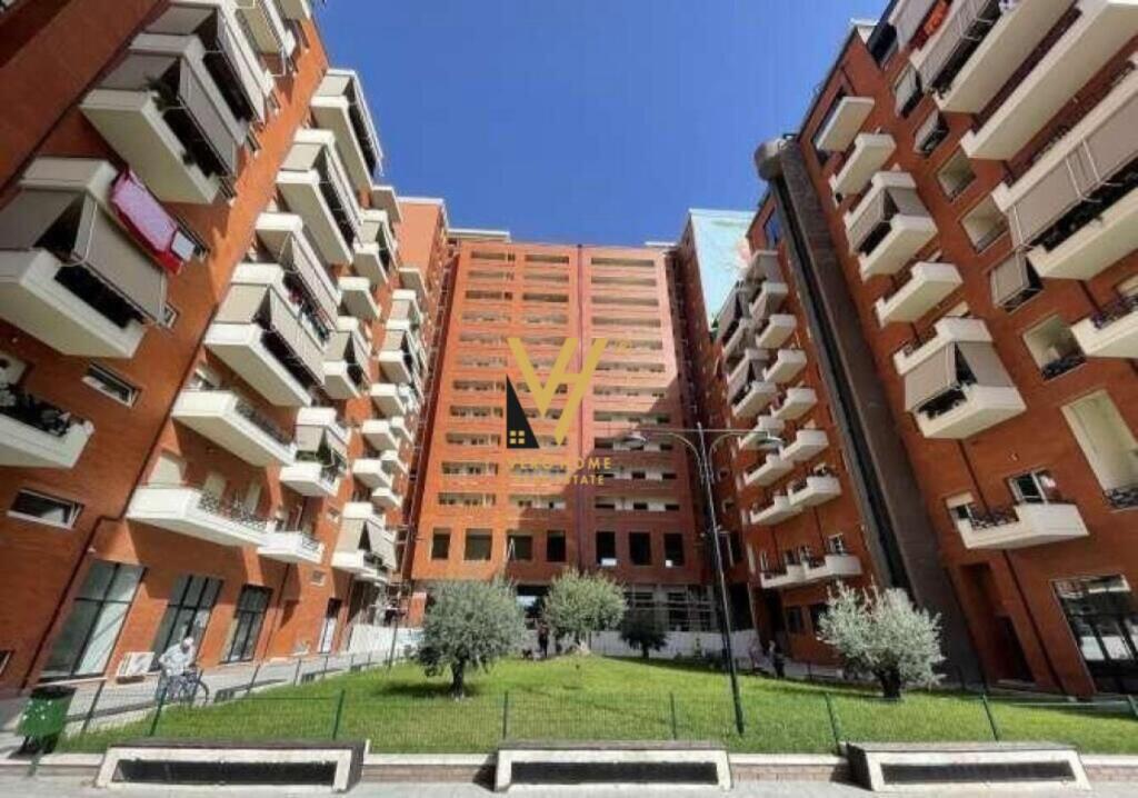 SHOP FOR SALE 128 M2 AT GOLDEN PARK 3, YZBERISHT 205,000 EURO