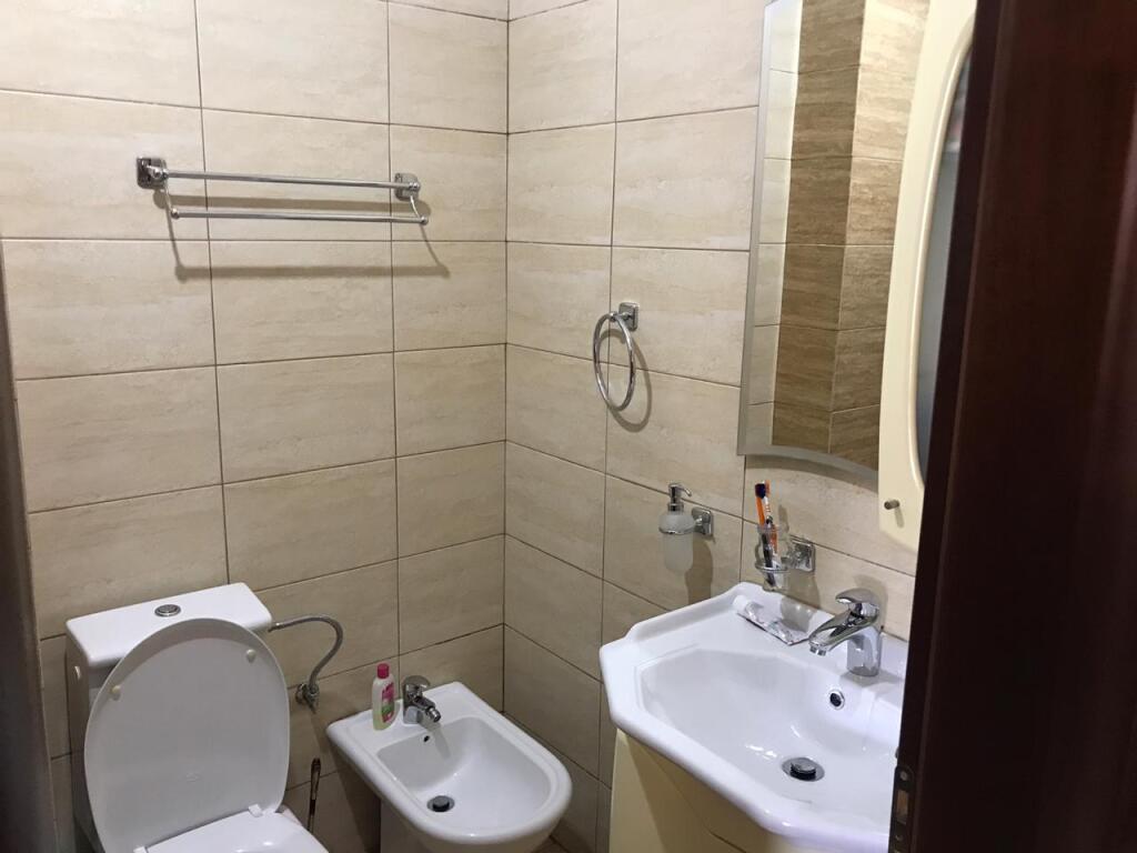 Jepet Apartament me qera