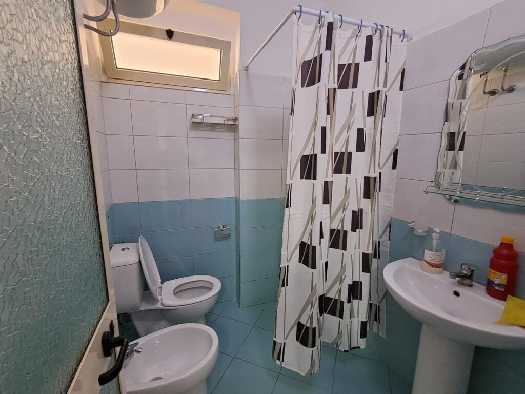 FOR RENT – FIRST FLOOR OF A VILLA 1+1 📍 Neighborhood no.10 (New Neighborhood) – Durrës