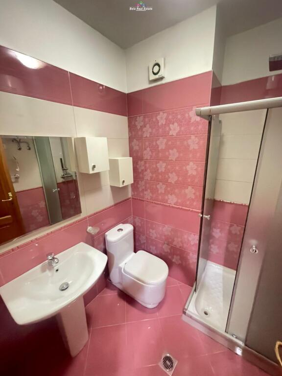 Appartamento In Affitto 3+1+2 A 21 Dhjetori (ID B230177) Tirana