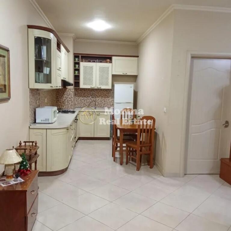 Qera Apartament, 1+1, te Kopeshti Botanik, 650 Euro/Muaj