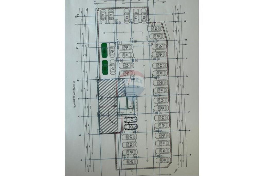 Garazh i Ndarë - Për Shitje - Komuna e Parisit, Tiranë