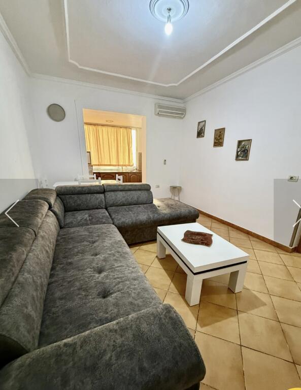 Appartamento 2+1+1 Balcone In Affitto