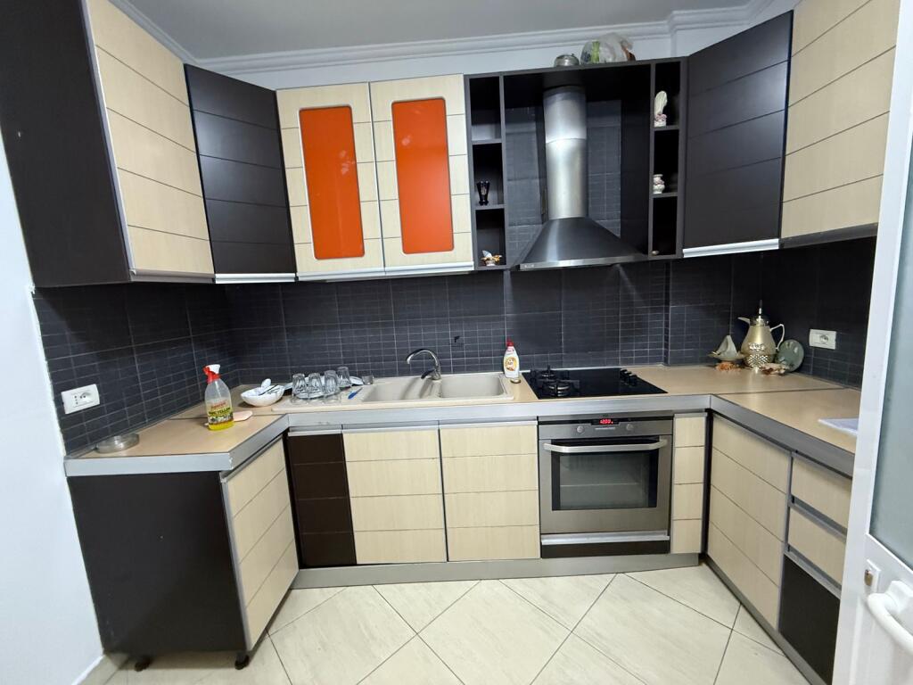 UFFICIO IN AFFITTO 170 M2 BLLOK 1400 EURO