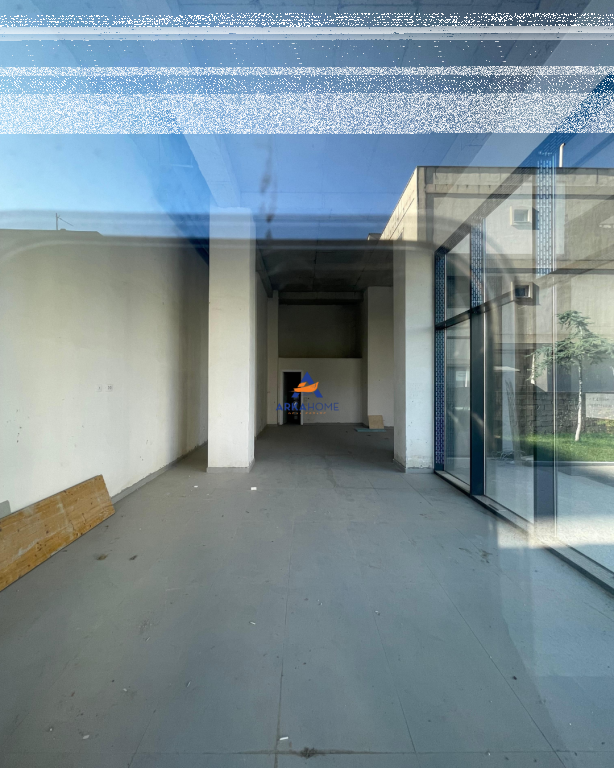 NEGOZIO IN AFFITTO 83M2 "EX CAMPO DI AVIAZIONE" 1200 EURO
