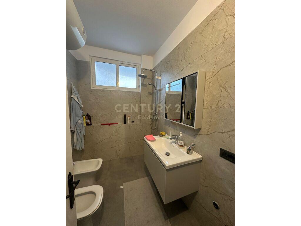 Apartment 3+1+2 for rent in Vollga, Durres - 650€ | 123 m²