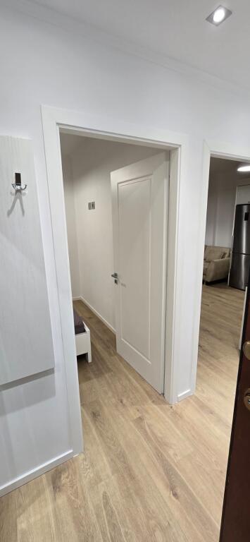 APPARTAMENTO IN AFFITTO 1+1 COMUNE DI PARISIT 75.000 LEKE