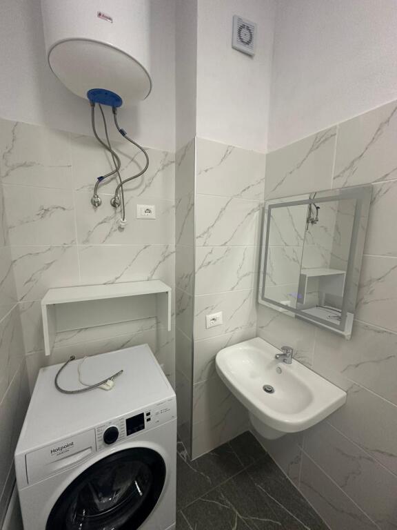 Apartament me qera 2+1 Vasil Shanto