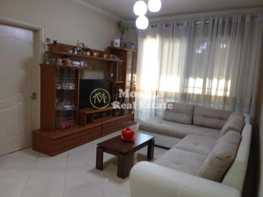 Qera Apartament, 1+1, te Kopeshti Botanik, 650 Euro/Muaj