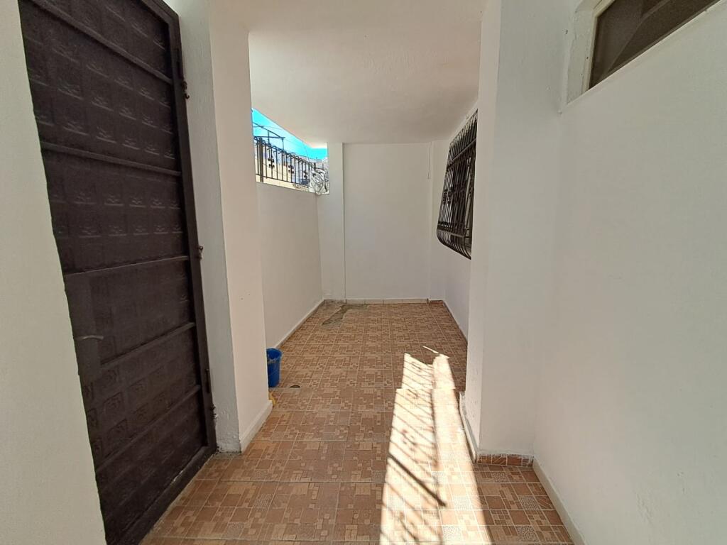 FOR RENT – FIRST FLOOR OF A VILLA 1+1 📍 Neighborhood no.10 (New Neighborhood) – Durrës