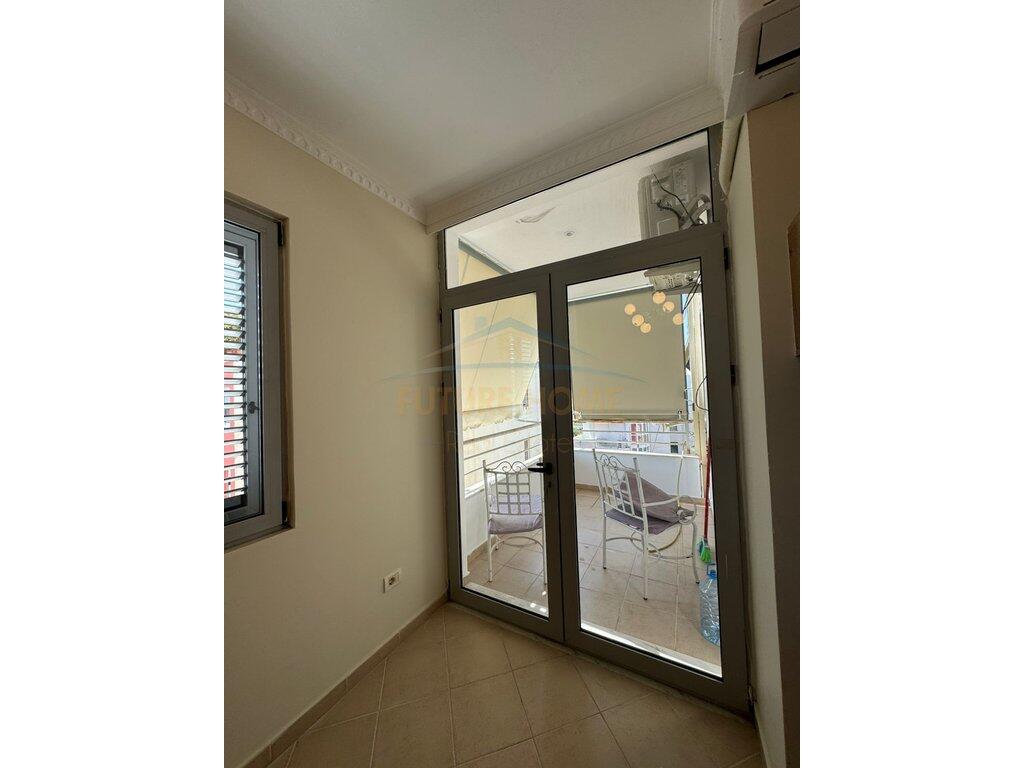 Affittasi Super Appartamento 3+1+2+Parcheggio in Affitto, Fresk, 600€