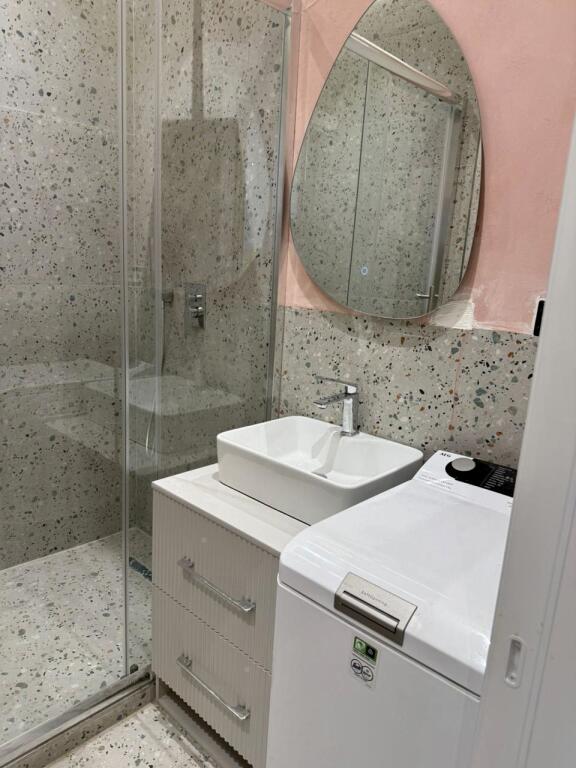 📣 SUPER RENT Apartment 1+1 📍 Center Tirana – Beginning of "Dibra" Street ✨