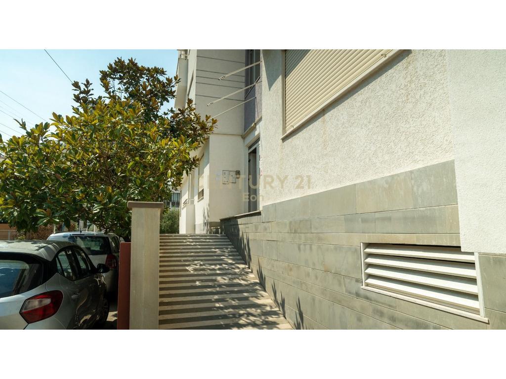 APPARTAMENTO+PARCHEGGIO IN AFFITTO SULLA SPIAGGIA, VISTA MARE !
