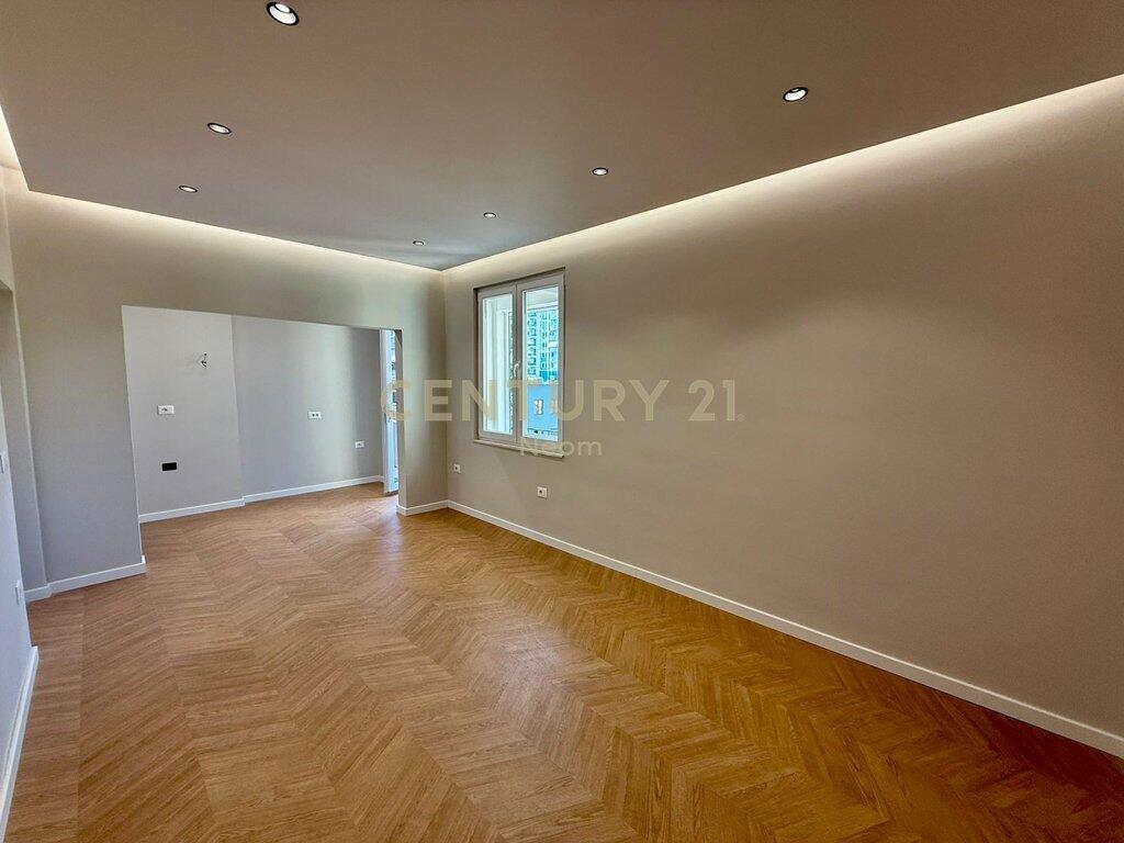 SHITET APARTAMENT 2+1, MYSLYM SHYR 255,000 €