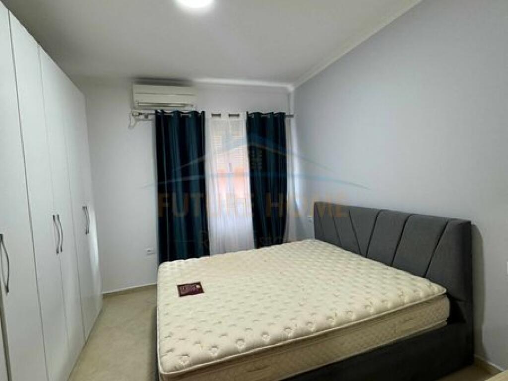 Shitet, Apartament 2+1, Liqeni i Thate, Tiranë.
