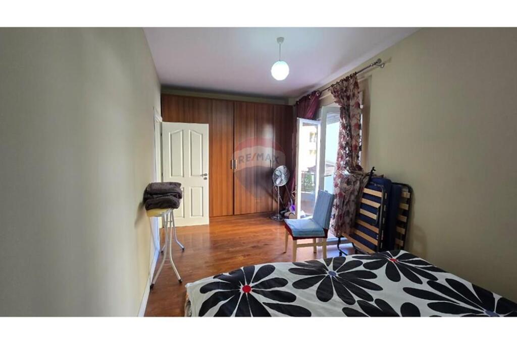 Apartment 2+1 with a super veranda for sale in Yzberisht