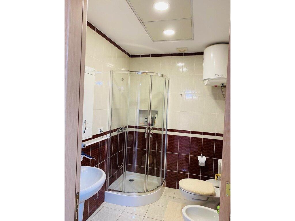 Shitet Apartament 2+1, Durrës.