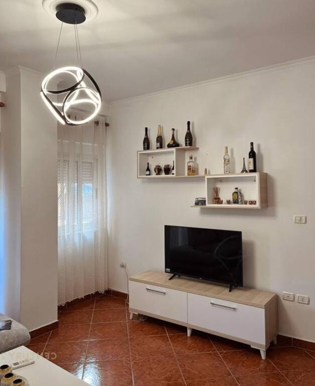 APARTAMENT 2+1 PER QIRA XHAMLLIKU.