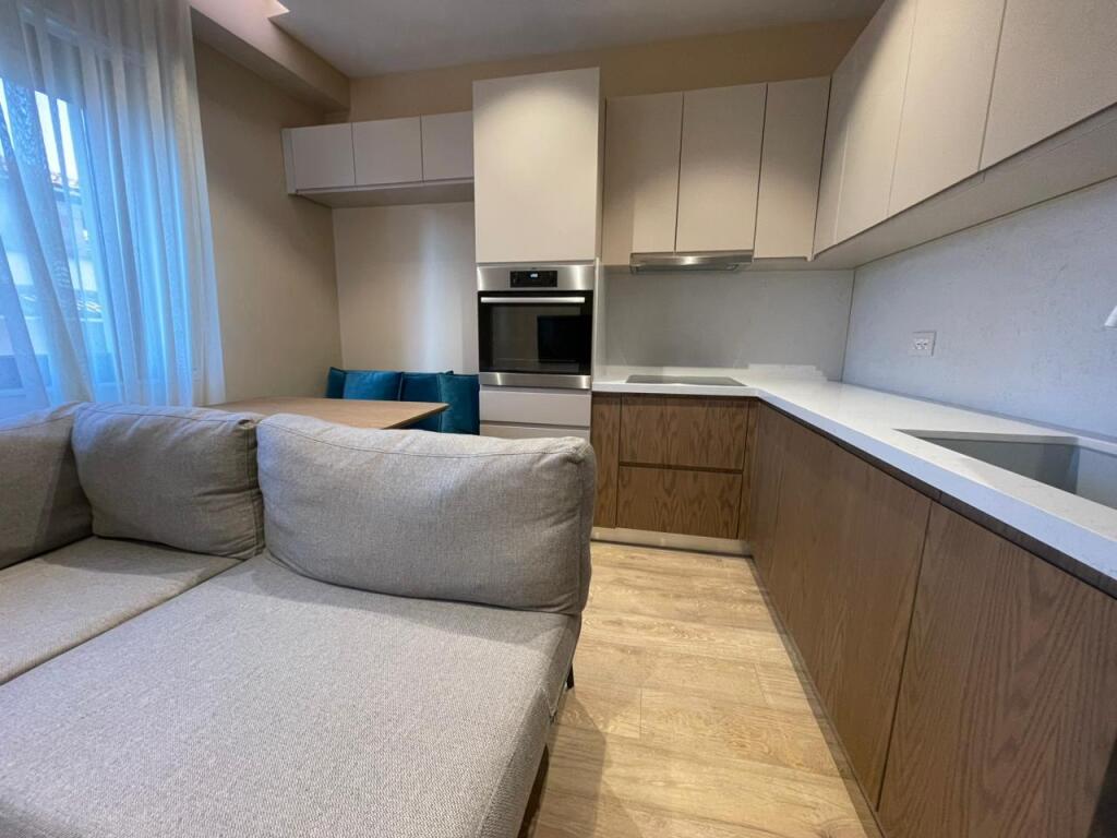 Me Qira Apartament 1+1 – Rruga Qemal Stafa