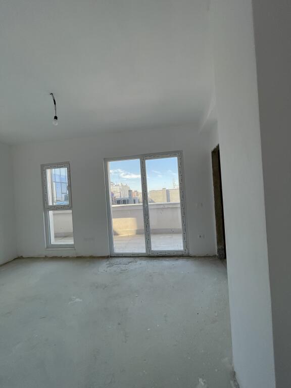 OKAZION! SHITET APARTMENT 2+1+2TE KOMPLEKSI AURA