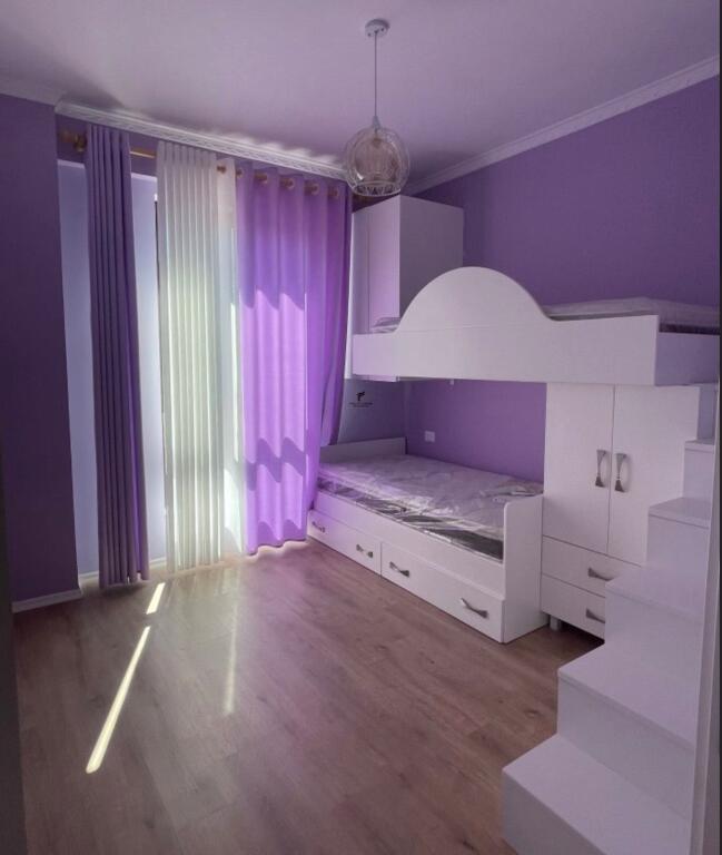 APARTAMENT ME QERA 2+1 MYSLYM SHYRI 1200 EURO
