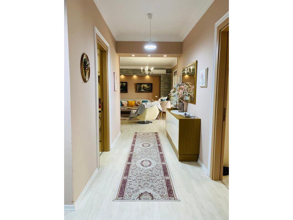 Shitet Apartament 2+1, Durrës.