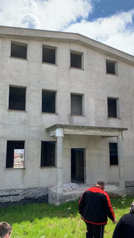 Shitet shtepi private ne Institut, Tirane/180.000 €