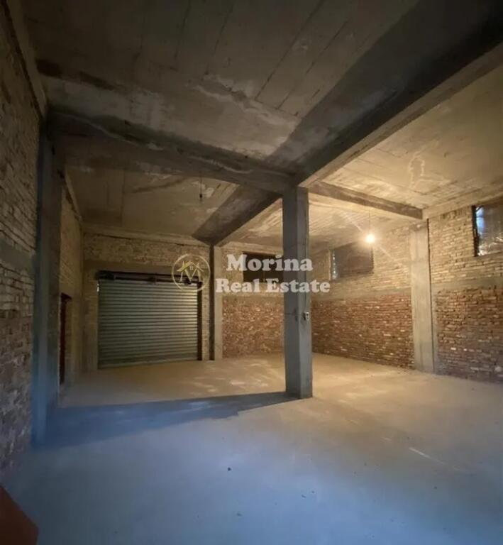 Affitto, Locale Commerciale/negozio, a Kombinat, 750 euro/mese.