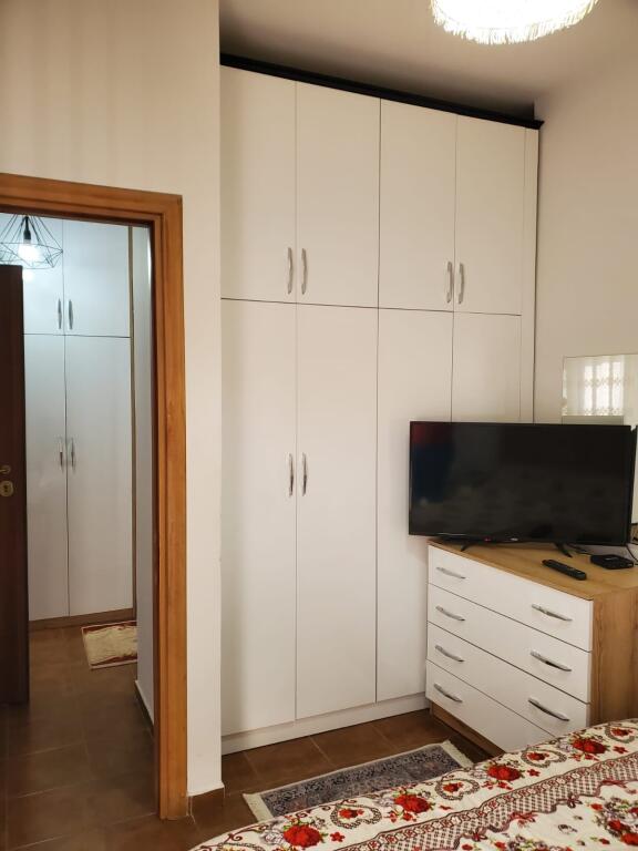 VENDESI APPARTAMENTO 1+1 YZBERISHT 95.000 EURO