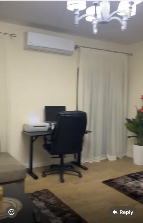 2+1,arredato a posta 8 piazza wilson,prezzo 700 euro