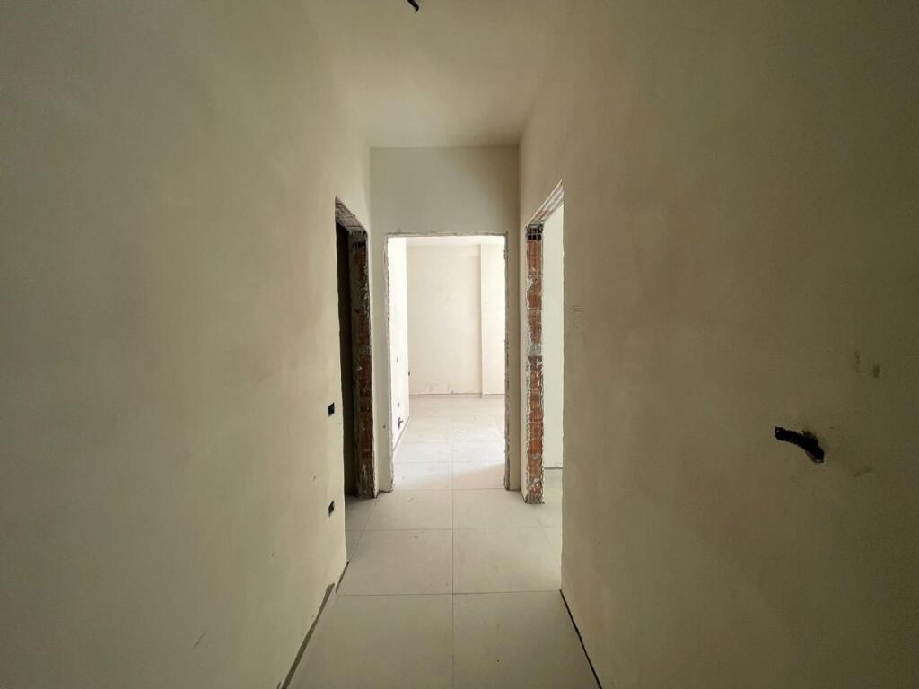 Apartament 2+1 per shitje tek Rruga e Elbasanit