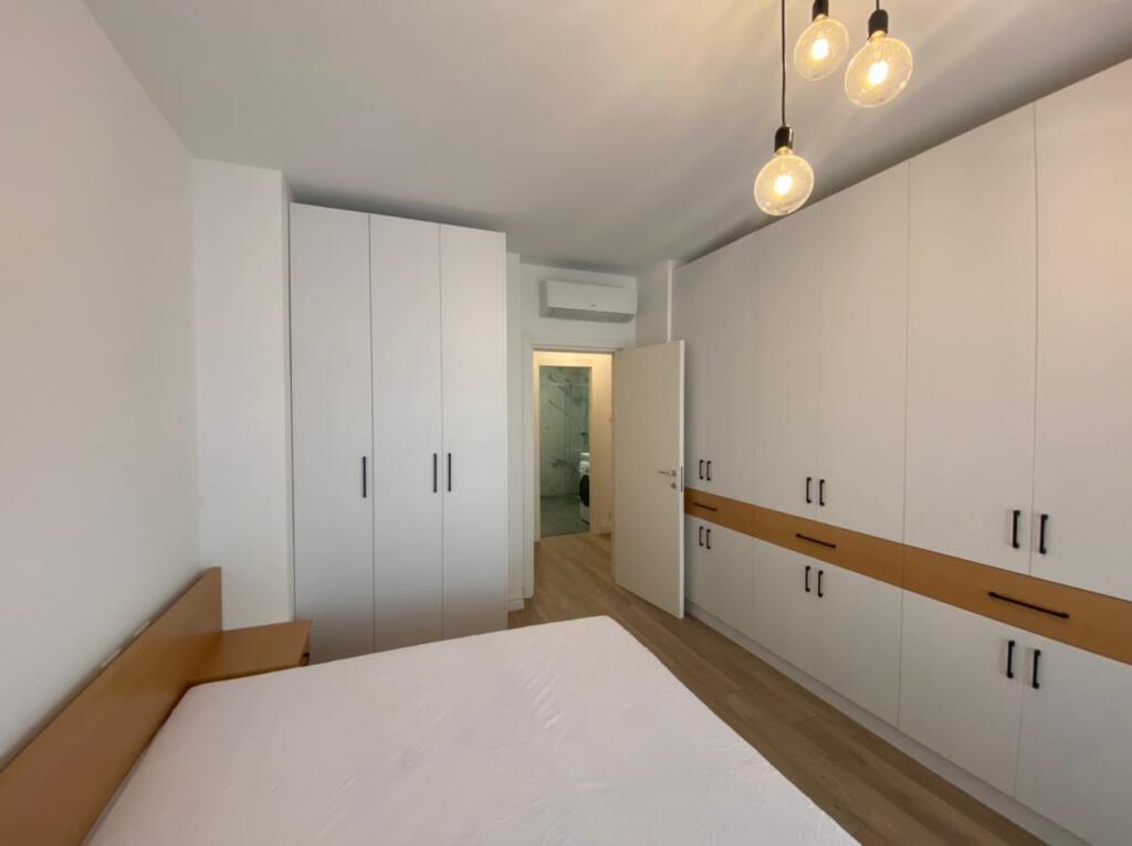 Jepet me qera apartament 1+1 ,Foleja e Gjelber ,Zogu i Zi!