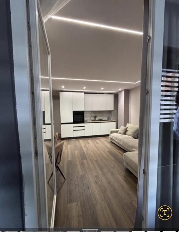 Jepet me qera apartament 3+1, 📍 Treni  