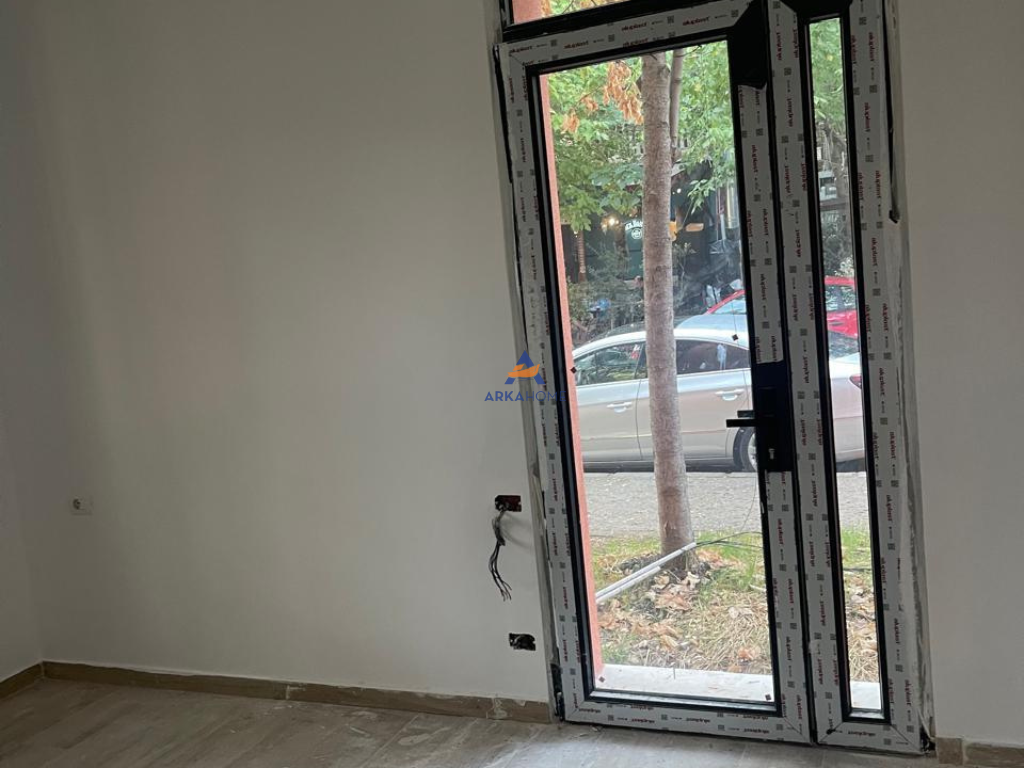 OFFICE FOR RENT 50M2 "STADIUM DINAMO" 700 EURO