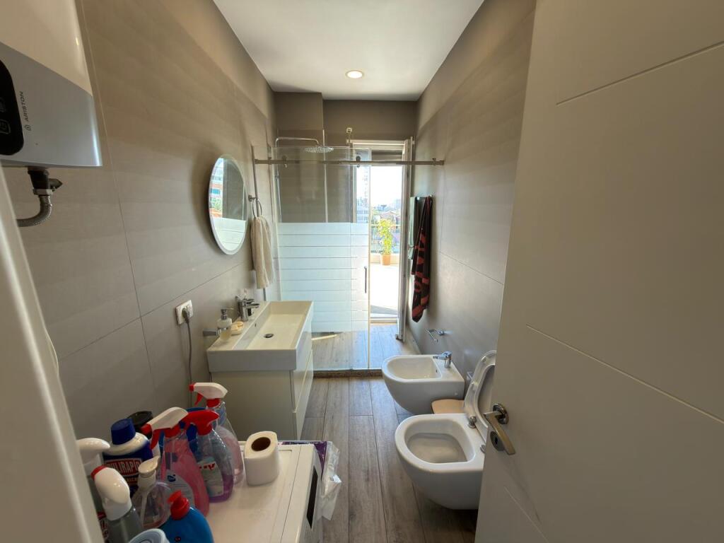 📣 SHITET SUPER Apartament 3+1 Me Verande 📍 Laprake