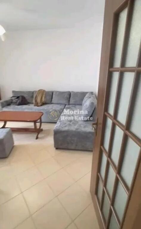Qera, Apartament 1+1, Shkolla e Bashkuar, 400 euro/muaj