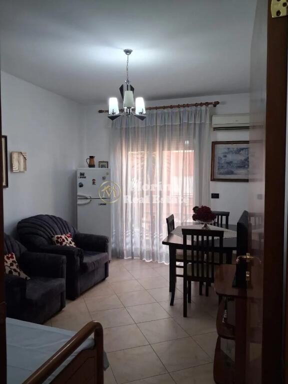 Qera, Apartament 1+1,Qender, 800 euro/muaj