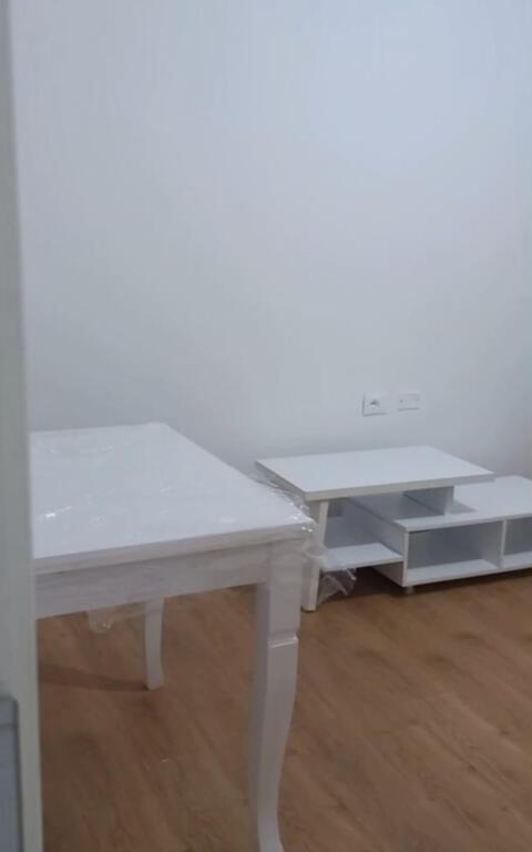 Appartamento 1+1 in affitto Via Hysen Selmani, 5 Maj!
