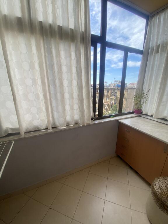 2+1,i mobiluar te ueti ne porcelan,cmimi 500 euro